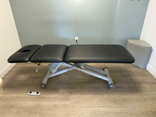 HealthTec X lift 3 Section Treatment Table